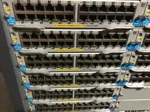 HP  ProCurve 5412zl J8698A Managed Layer 3 Rack Switch PoE 236 ports 4xPS 4xsfp