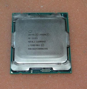 Intel Xeon W-2123 3.60GHz 4C/8T 8.25MB 8 GT/s SR3LJ CPU Processor - Excellent