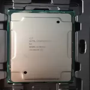 Intel Xeon Gold 6240 ES QQ8Q CPU processor 18 cores 36 threads 2.4G LGA 3647
