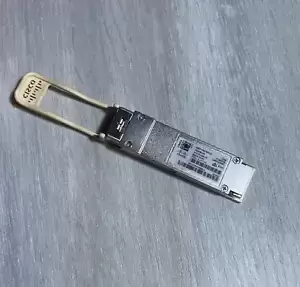 Cisco QSFP-40G-SR4-S Transceiver Module 10-3090-02 W/Hologram. #M2