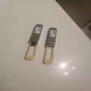 Genuine Cisco QSFP-40G-SR4 40G-Base QSFP+ Transceiver Module LOT OF 2
