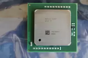 INTEL SL7PD XEON CPU 2.8GHZ