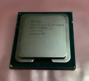 Intel XEON E5-2420V2 2.20GHz Six-Core Processor SR1AJ - LGA1356 - Tested