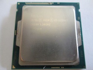 Intel Xeon E3-1226V3 CPU Computer Processor Quad Core 3.3GHz (SR1R0)