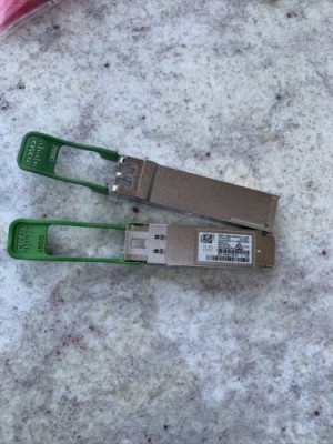 Cisco QSFP-100G-CWDM4-S 100GBASE CWDM4 QSFP Transceiver 10-3145-02 with Hologram