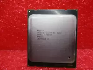 INTEL XEON E5-2640 6 CORE SOCKET LGA2011 PROCESSOR SR0KR         T7-B2