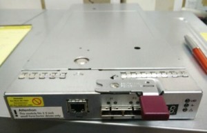 HP D2700 Server AJ941-04402 519320-001 I/O SAS Board (fits 2.5" server drives)