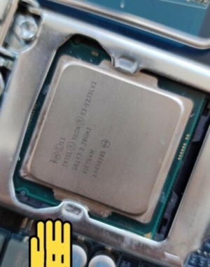 Intel Xeon E3-1275L V3 2.7GHz LGA 1150 SR1T7 4-Core 8M 45W GPU CPU Processor