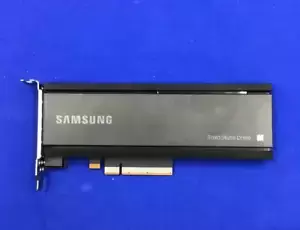 MZ-PLJ1T60 Samsung PM1735 1.6TB PCI-e NVMe 4.0x4 Enterprise SSD MZPLJ1T6HBJR