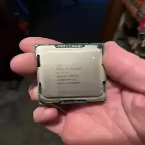 INTEL XEON W-2275 SRGSP 3.30GHZ 14 CORE LGA-2066