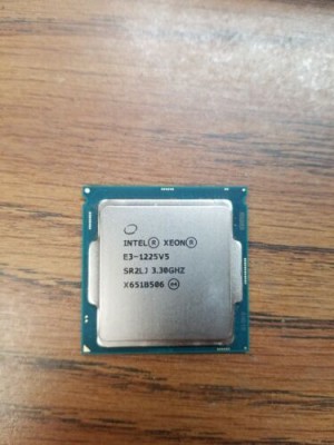Intel Xeon E3-1220 v5 Quad-Core Socket 1151 CPU Desktop Processor SR2LJ 3.30GHz