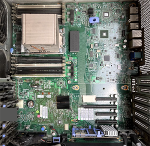 1pc used   IBM X3500M4 Tower server 00AL016 M5110 array card