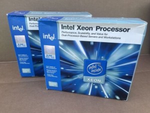 NEW  PAIR 2005 INTEL XEON PROCESSOR 3.06 GHZ DUAL 604-PIN MICRO-PGA SL6VP